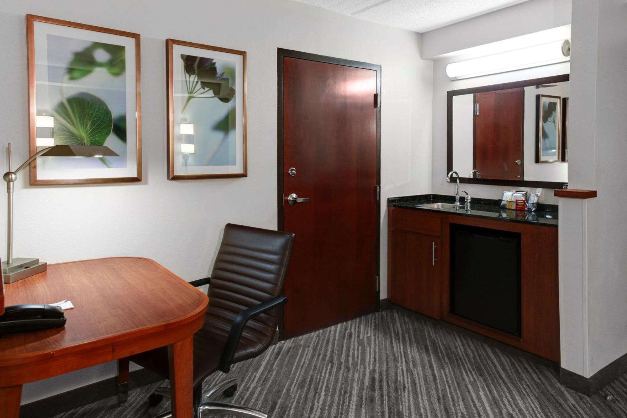 Candlewood Suites - Cincinnati Northeast - Mason By Ihg Екстериор снимка